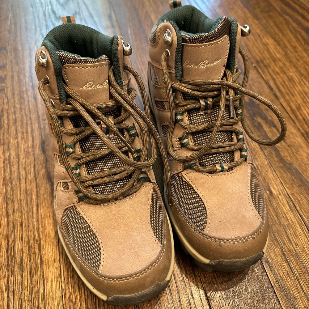 Eddie Bauer Hiking Boots Women’s 6.5